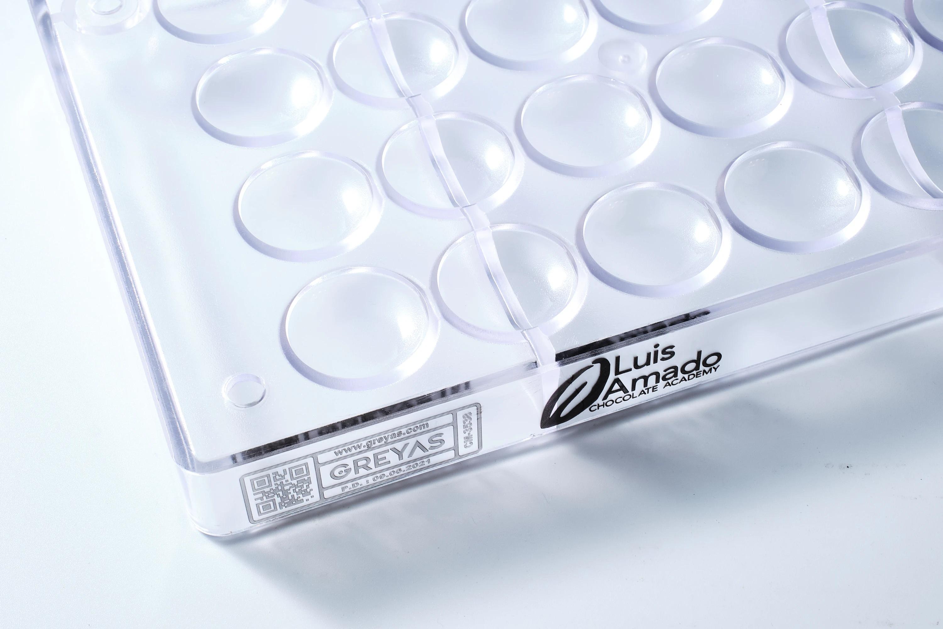 Double button mould